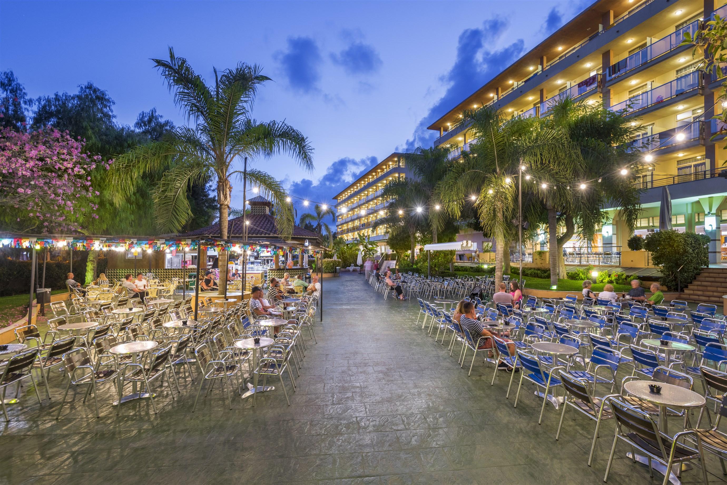 4R Gran Regina Hotel Salou Exterior foto